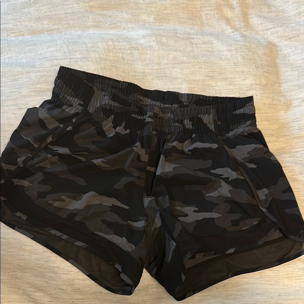 Women's Camo Black Shorts